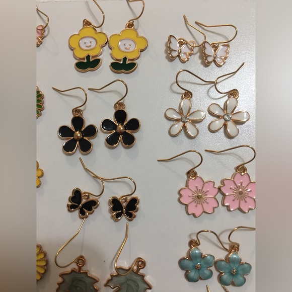 69 Pairs Wholesale Colorful ￼Rose Gold Charm ￼￼Earrings Flowers Butterflies - Picture 4 of 16